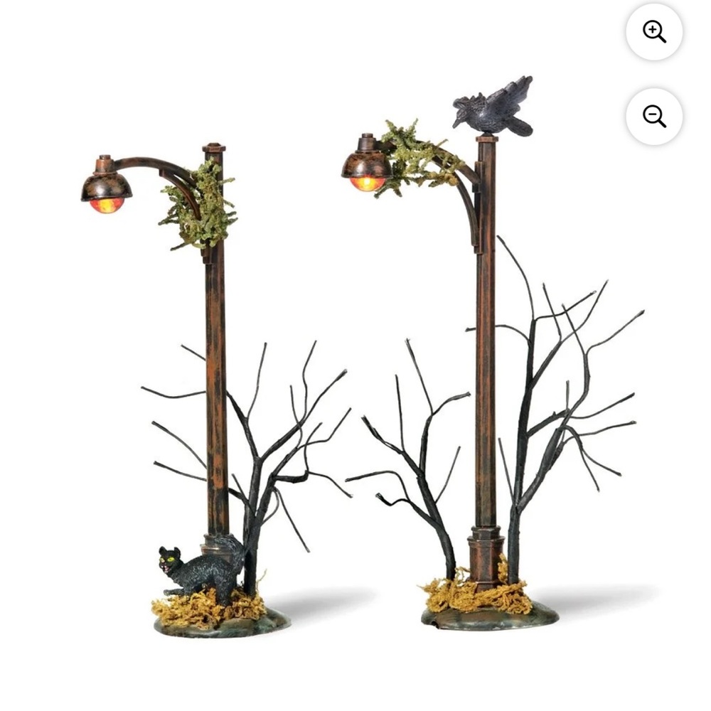 NIB!! Department 56 Halloween Village Deep Woods Haunt + Street Lamps - Picture 3 of 4